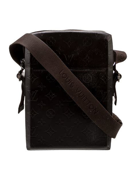 LOUIS VUITTON Monogram Glace Bobby Messenger